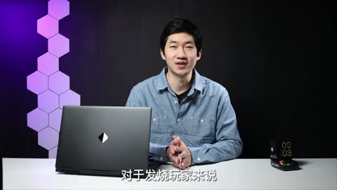 PC厂商看了会哭？一台笔电竟可两人同时玩游戏