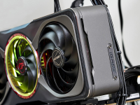 iGame GeForce RTX 5070 Advanced OC 12GB评测：性能颜值散热全能王
