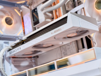 雕妹上身！技嘉AORUS RTX 5060 ARI显卡评测