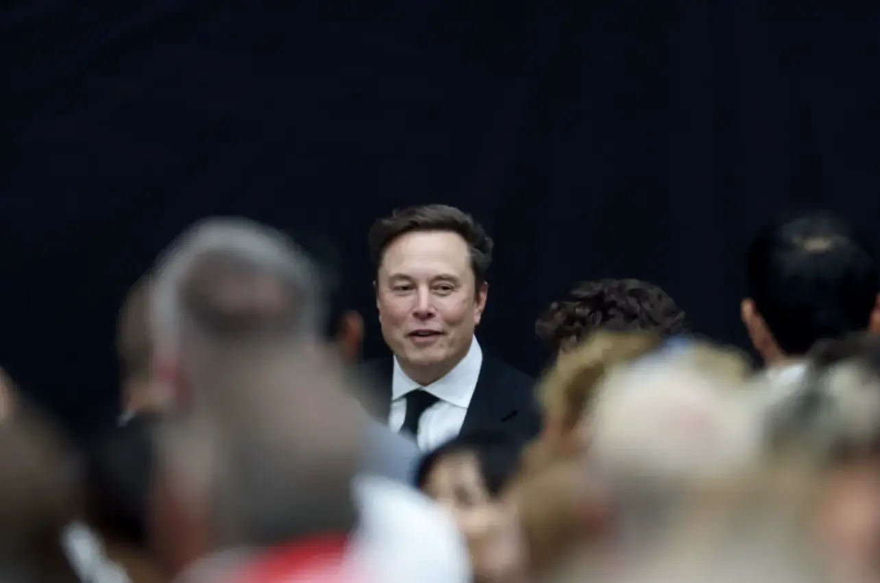 The first person in history! Musk locks in trillion dollar salary package, but must first complete these 'impossible tasks'-HeadTechPro