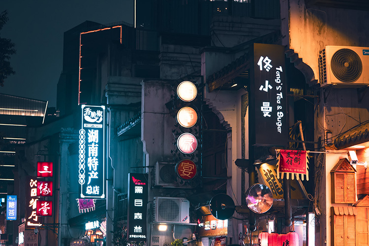 The 'Street Sweeping List' ignites a new battle in local life, and small and medium-sized merchants usher in a critical period of pattern reconstruction-HeadTechPro