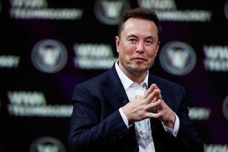 Elon Musk: Will smartphones no longer exist in 5 years and AI replace white-collar workers?-HeadTechPro