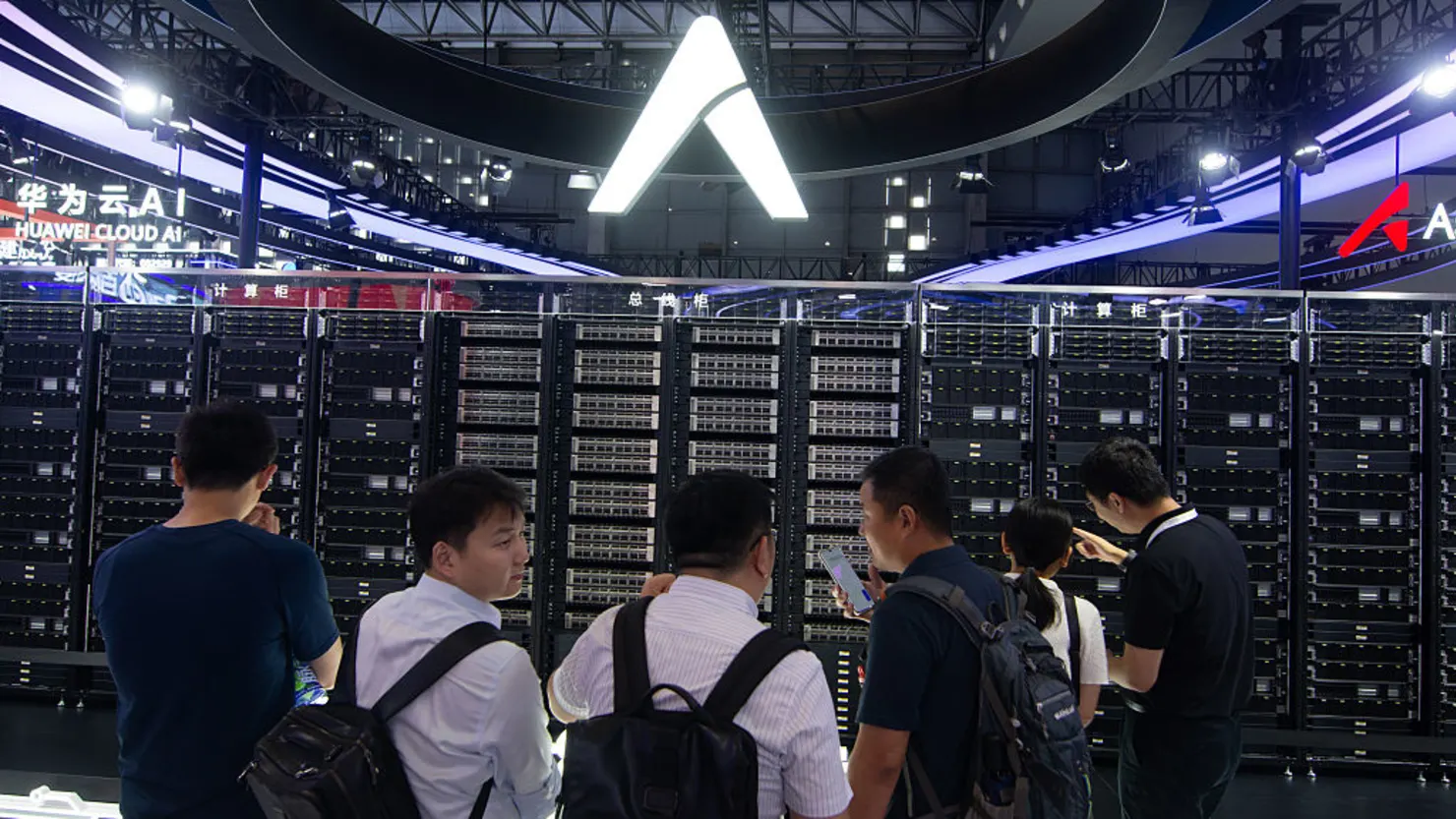 China’s key weapons in its AI battle with the U.S. — massive Huawei chip clusters and cheap energy-HeadTechPro