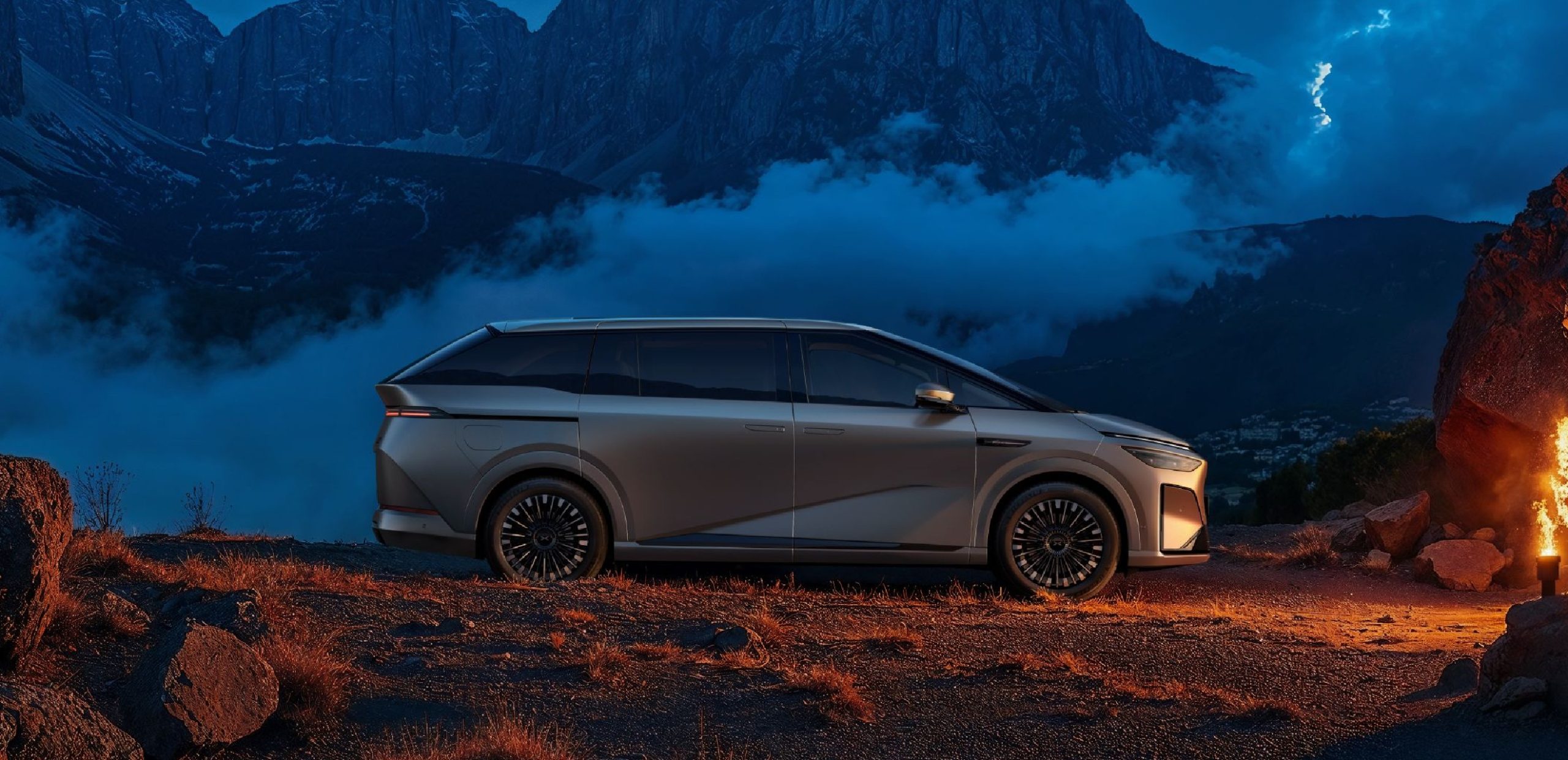 Xiaopeng X9 Super Extended Range Release: Officially announced one-year research and development landing, pre-sale price starting from 350000 yuan-HeadTechPro