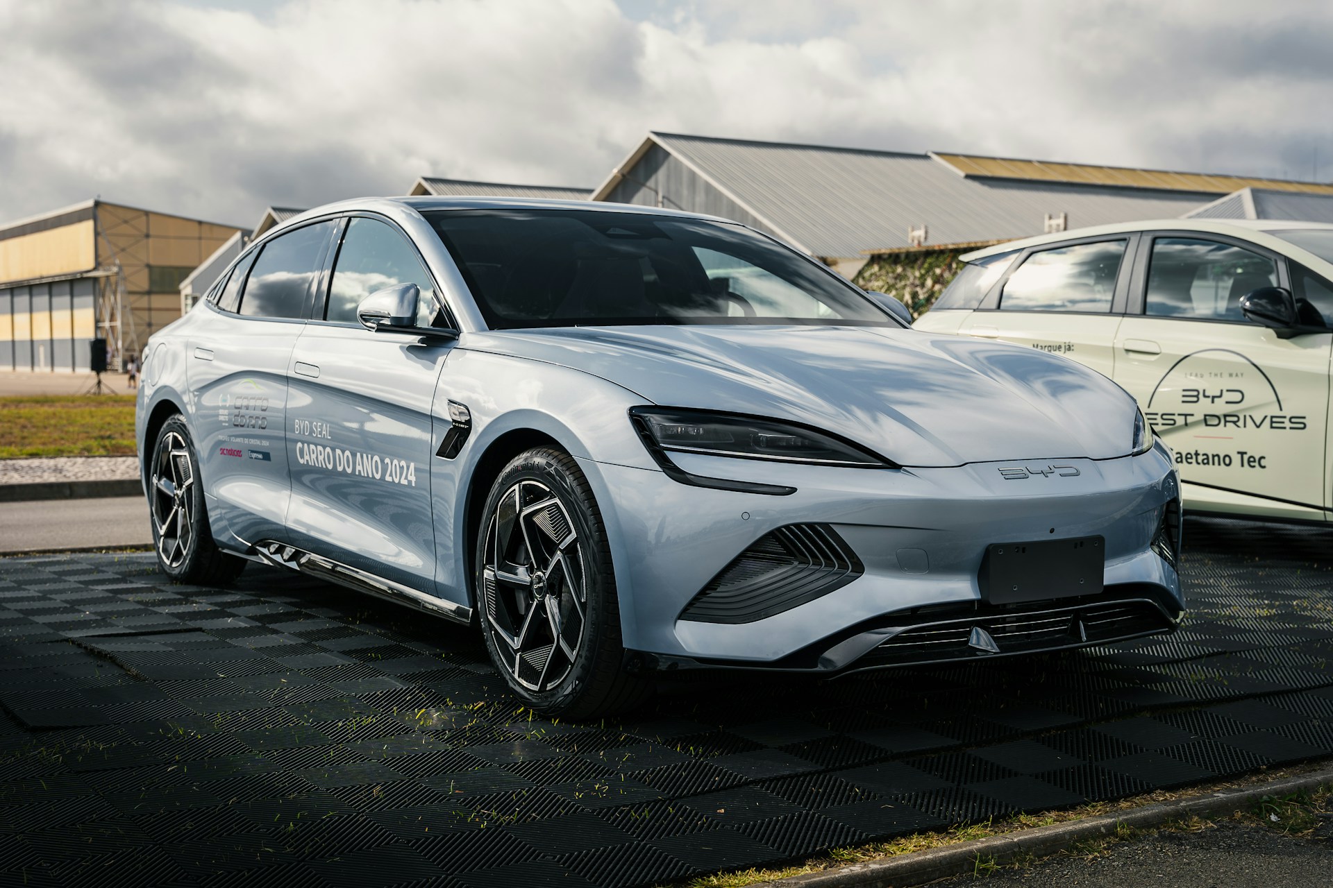 New energy vehicle companies are packed with good news, how good is the result of tens of thousands of vehicles?-HeadTechPro