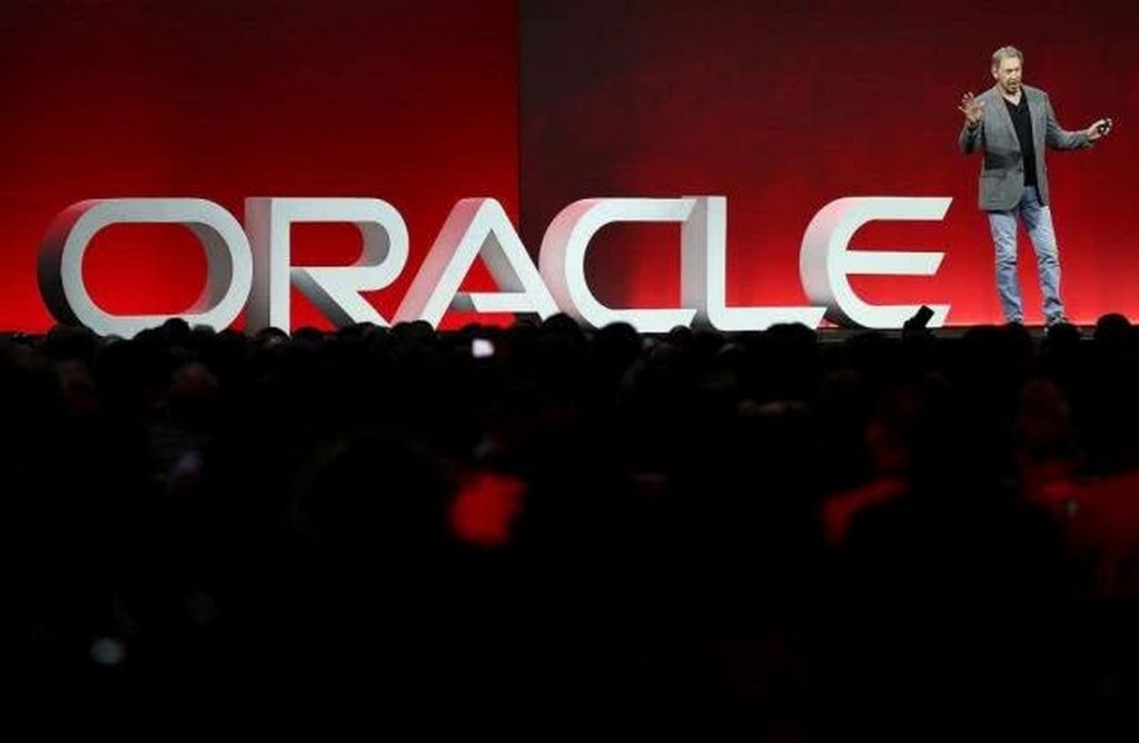 Oracle’s stock price plummets, causing Ellison’s wealth to shrink by $130 billion and slide to third place on the billionaire list-HeadTechPro