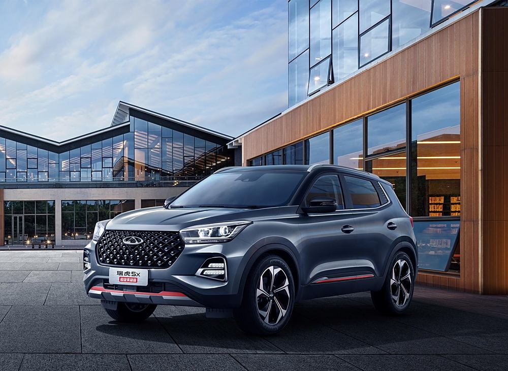 The fifth generation Chery Tiggo 8 starts at 92900 yuan and comes with the Qualcomm 8155 chip as standard for the 