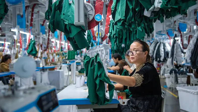 How far have shoe and clothing companies gone in reducing carbon emissions?-HeadTechPro